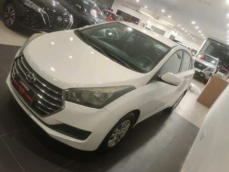 Hyundai HB20S 1.6 COMFORT PLUS 16V 4P MANUAL