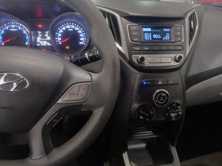 Hyundai HB20S 1.6 COMFORT PLUS 16V 4P MANUAL