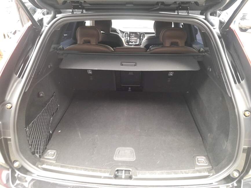 Volvo XC60 2.0 T8 HYBRID MOMENTUM AWD GEARTRONIC