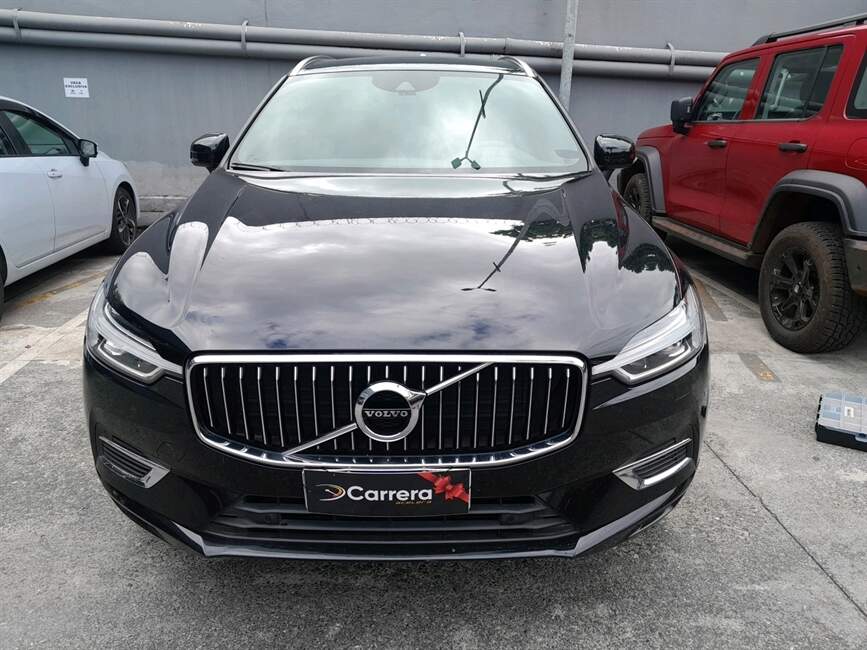 Volvo XC60 2.0 T8 HYBRID MOMENTUM AWD GEARTRONIC