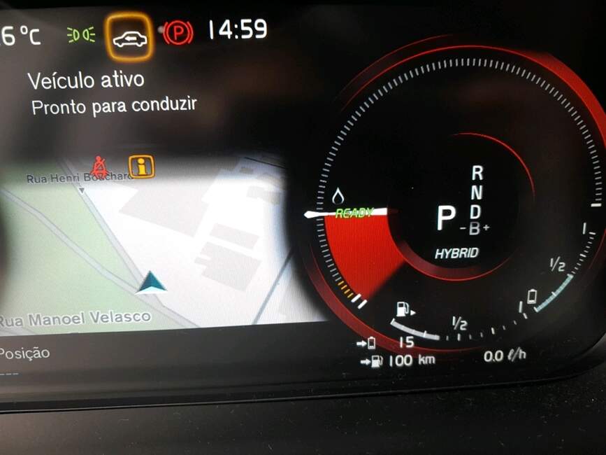 Volvo XC60 2.0 T8 HYBRID MOMENTUM AWD GEARTRONIC