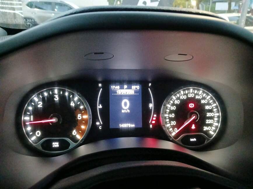 Jeep Renegade 2.0 16V TURBO LONGITUDE 4P 4X4 AUT