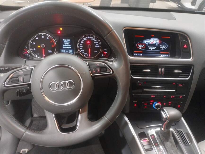 Audi Q5 2.0 TFSI AMBIENTE 16V 225CV 4P AUTOMAT