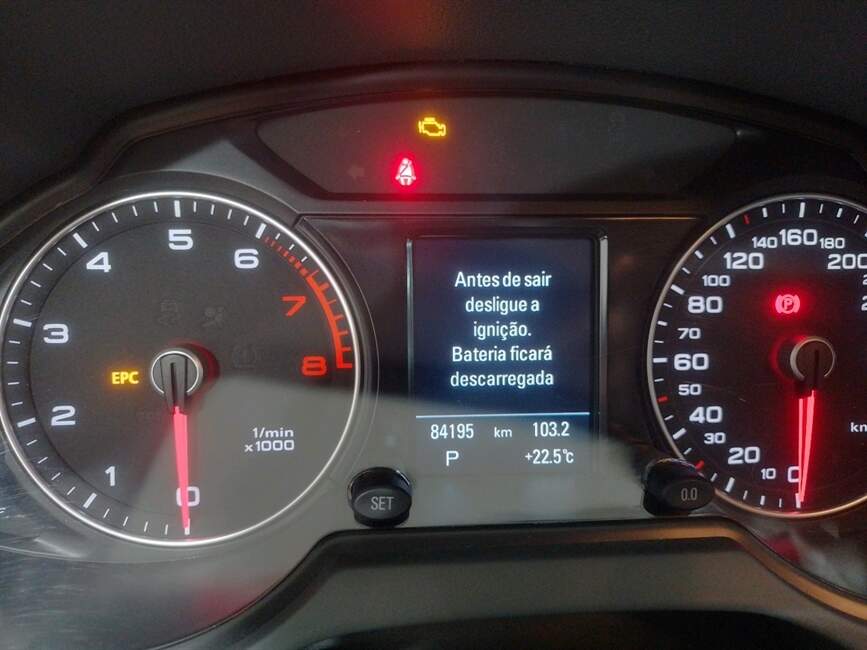 Audi Q5 2.0 TFSI AMBIENTE 16V 225CV 4P AUTOMAT