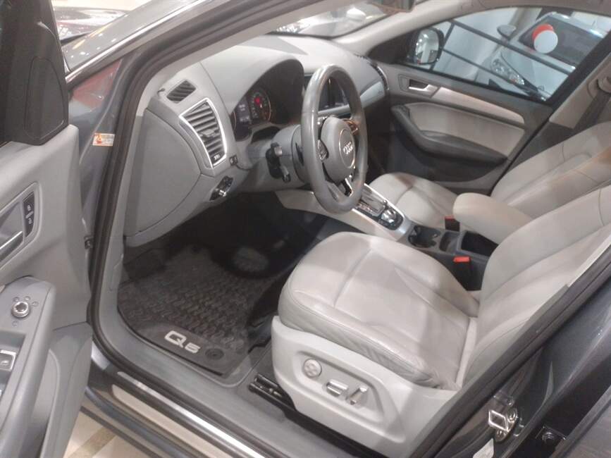 Audi Q5 2.0 TFSI AMBIENTE 16V 225CV 4P AUTOMAT