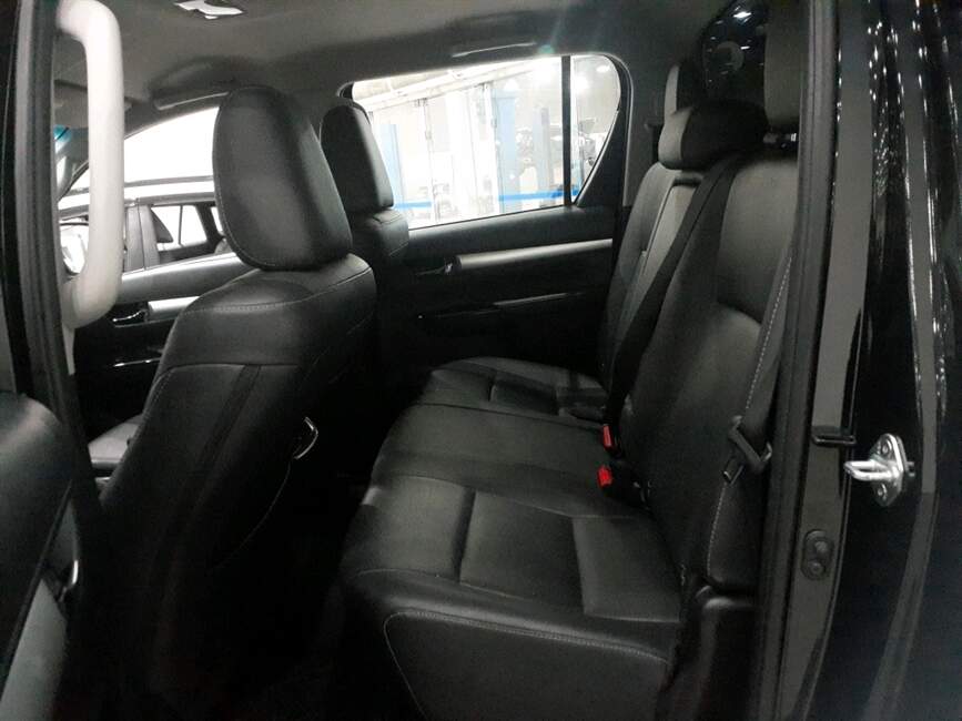 Toyota Hilux 2.8 D-4D TURBO CD SRX 4X4 AUTOMÁTICO