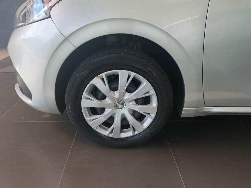 Peugeot 208 1.2 ACTIVE 12V 4P MANUAL