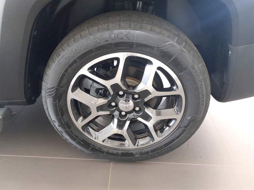 Jeep Renegade 1.8 16V LONGITUDE 4P AUTOMATICO