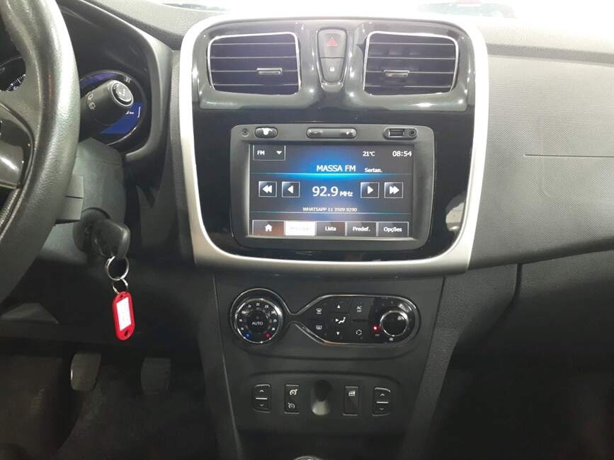 Renault Sandero 1.6 DYNAMIQUE 8V 4P MANUAL