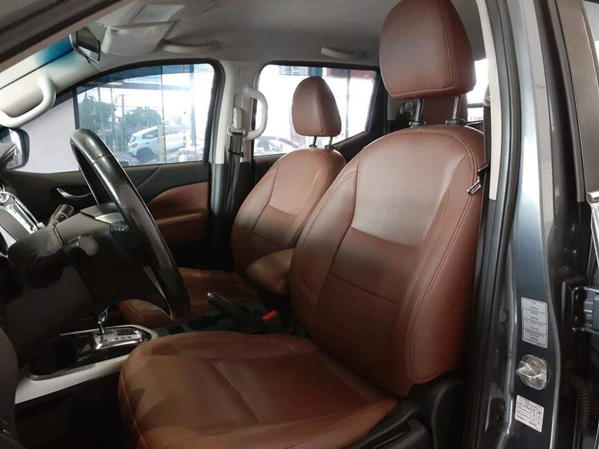 Nissan Frontier 2.3 16V TURBO ATTACK CD 4X4 AUTOMÁ