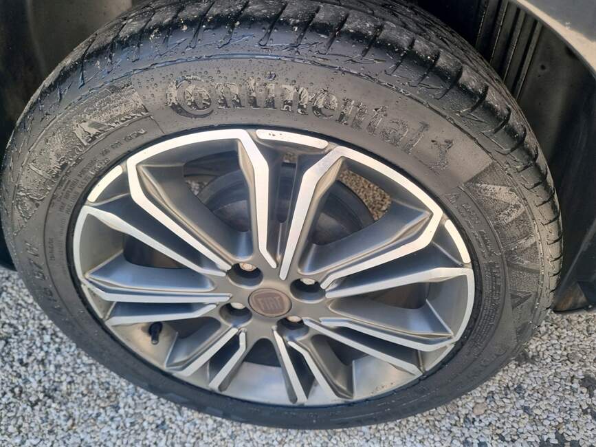 Fiat CRONOS 1.8 E.TORQ PRECISION AT6