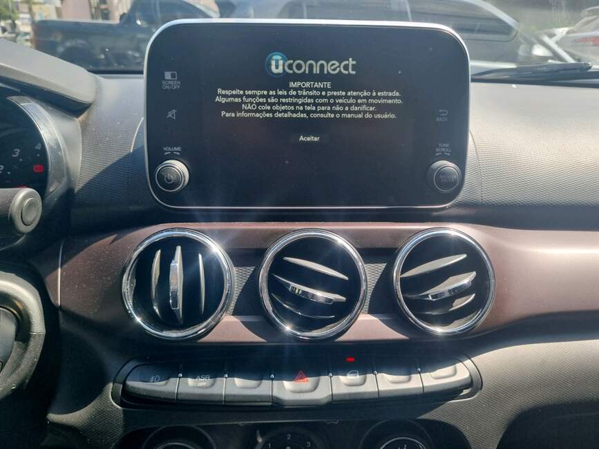 Fiat CRONOS 1.8 E.TORQ PRECISION AT6