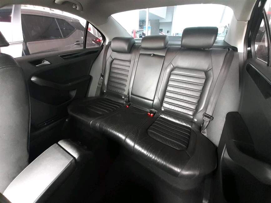 Volkswagen Jetta 2.0 TSI HIGHLINE 211CV 4P TIPTRONIC