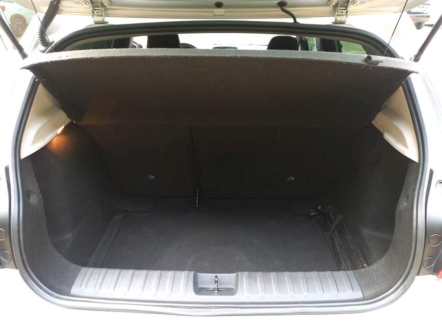 Chevrolet Onix 1.0 LT MANUAL