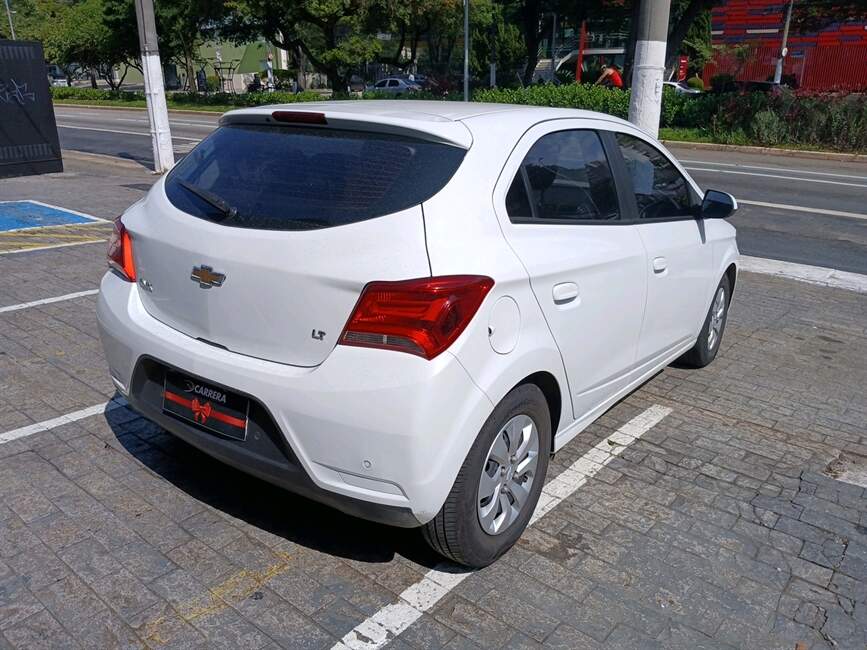 Chevrolet Onix 1.0 MPFI LT 8V 4P MANUAL