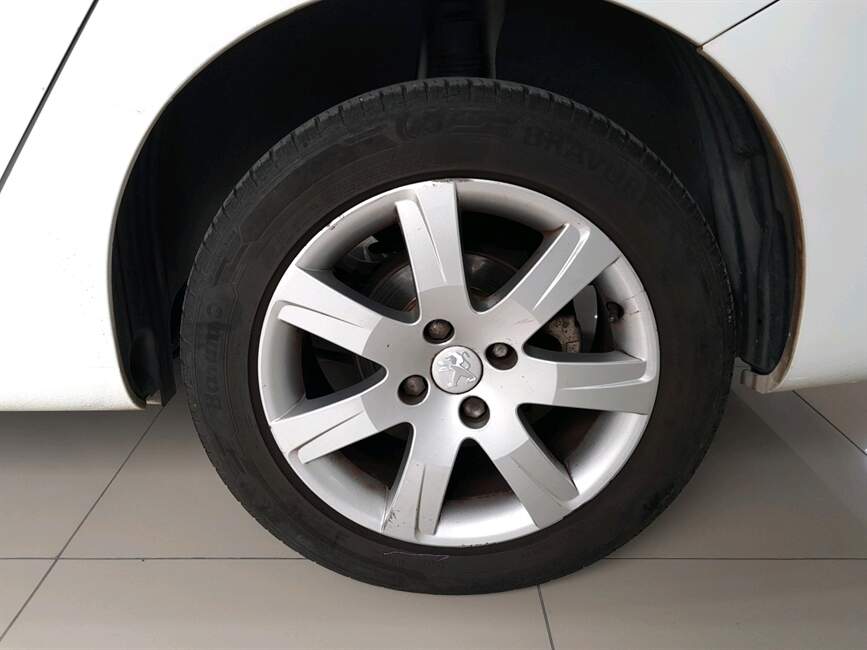 Peugeot 408 1.6 BUSINESS PRO 16V TURBO 4P AUTOMATICO