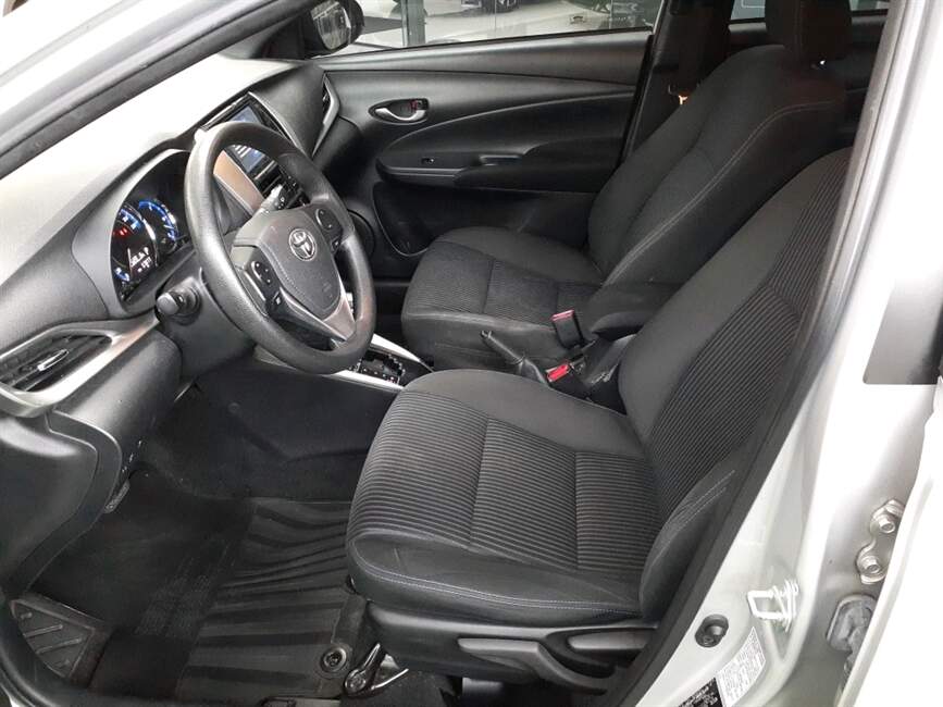 Toyota Yaris 1.3 16V XL PLUS TECH MULTIDRIVE