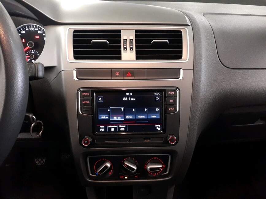 Volkswagen Fox 1.6 MSI TOTAL CONNECT 4P MANUAL