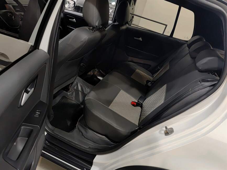 Volkswagen Fox 1.6 MSI TOTAL XTREME 4P MANUAL