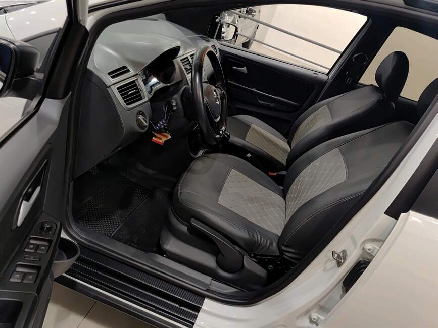 Volkswagen Fox 1.6 MSI TOTAL XTREME 4P MANUAL