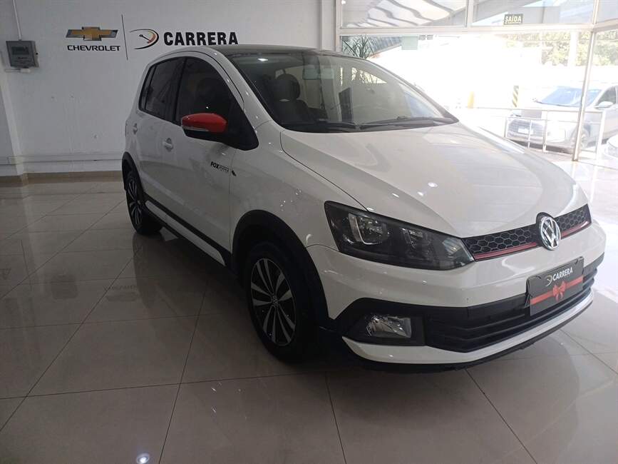 Volkswagen Fox 1.6 MSI PEPPER 16V 4P AUTOMATIZADO