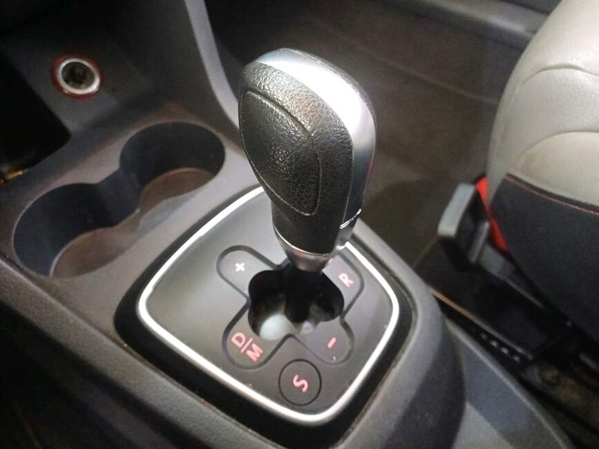 Volkswagen Fox 1.6 MSI PEPPER 16V 4P AUTOMATIZADO