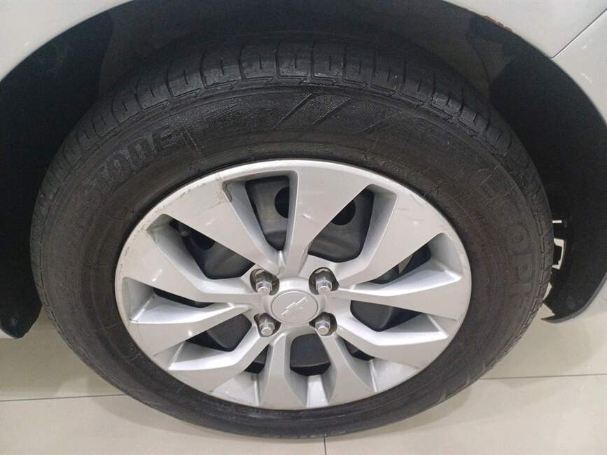 Chevrolet Prisma 1.4 MPFI LT 8V 4P MANUAL