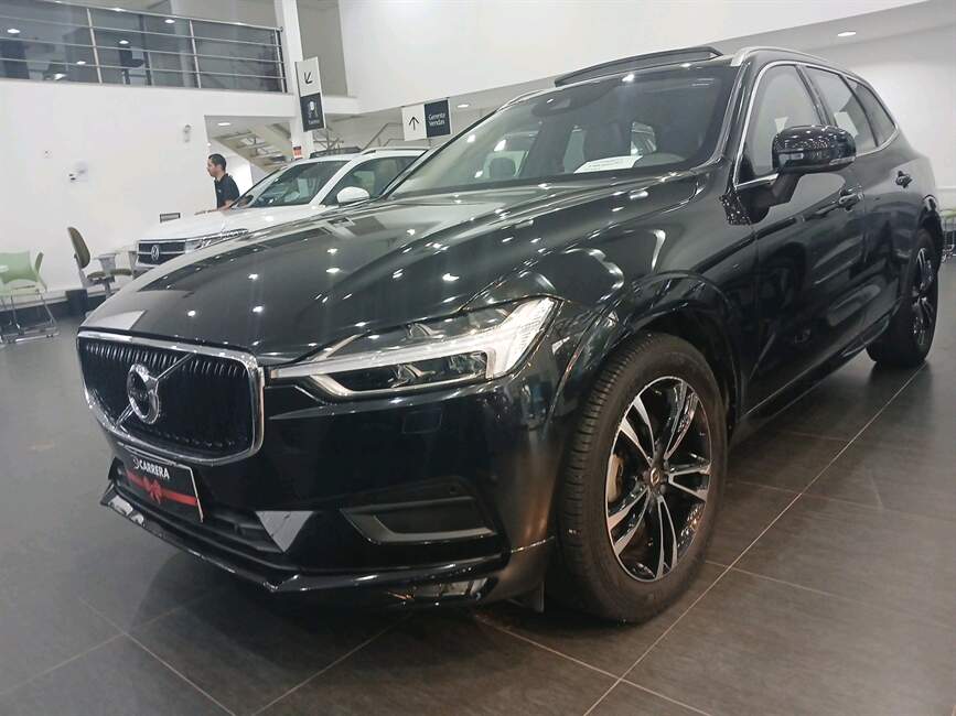 Volvo XC60 2.0 T5 MOMENTUM AWD GEARTRONIC