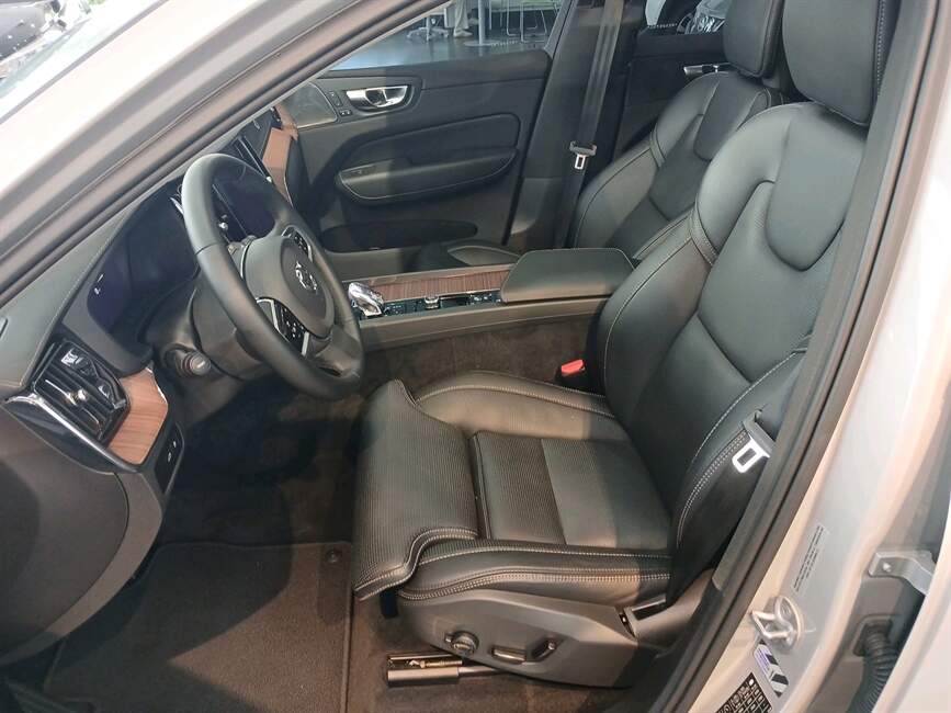 Volvo XC60 2.0 T8 RECHARGE ULTIMATE AWD GEARTRONIC