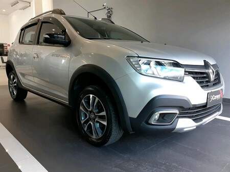 Renault Sandero 1.6 16V SCE STEPWAY ICONIC X-TRONIC