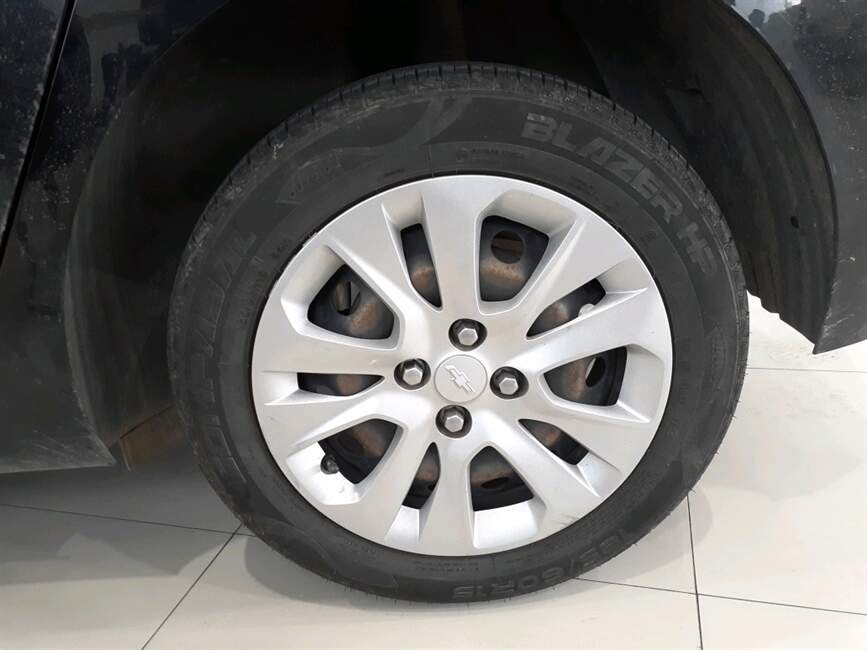 Chevrolet Onix 1.0 LT MANUAL