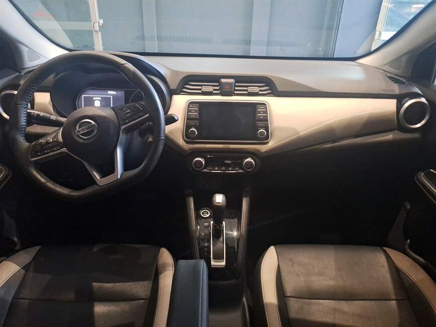 Nissan Versa 1.6 16V EXCLUSIVE XTRONIC