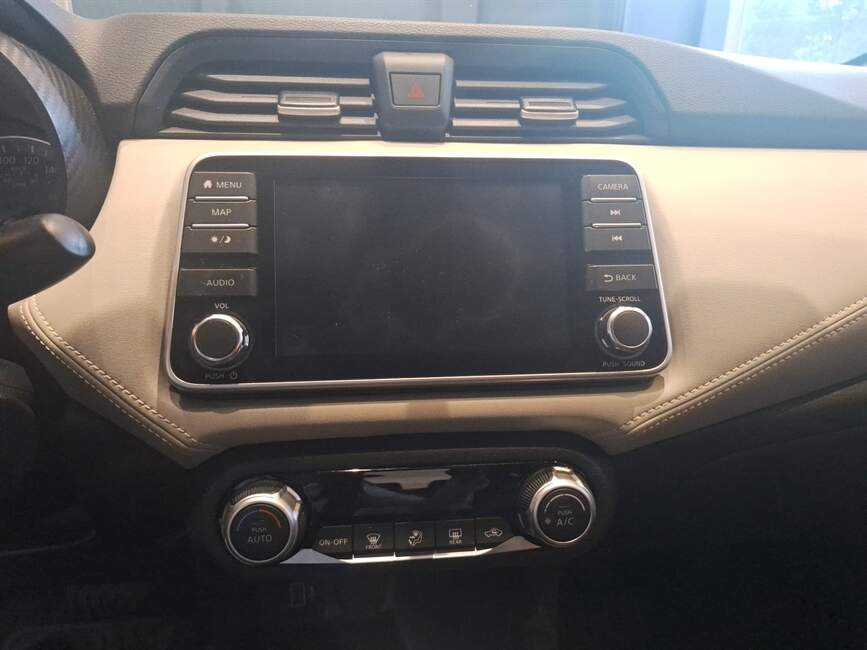 Nissan Versa 1.6 16V EXCLUSIVE XTRONIC