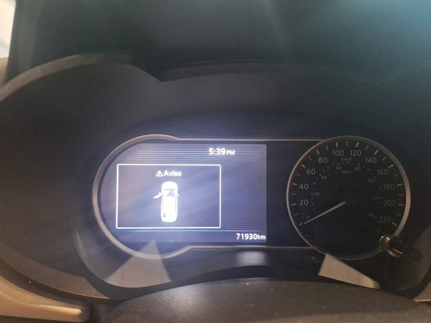 Nissan Versa 1.6 16V EXCLUSIVE XTRONIC