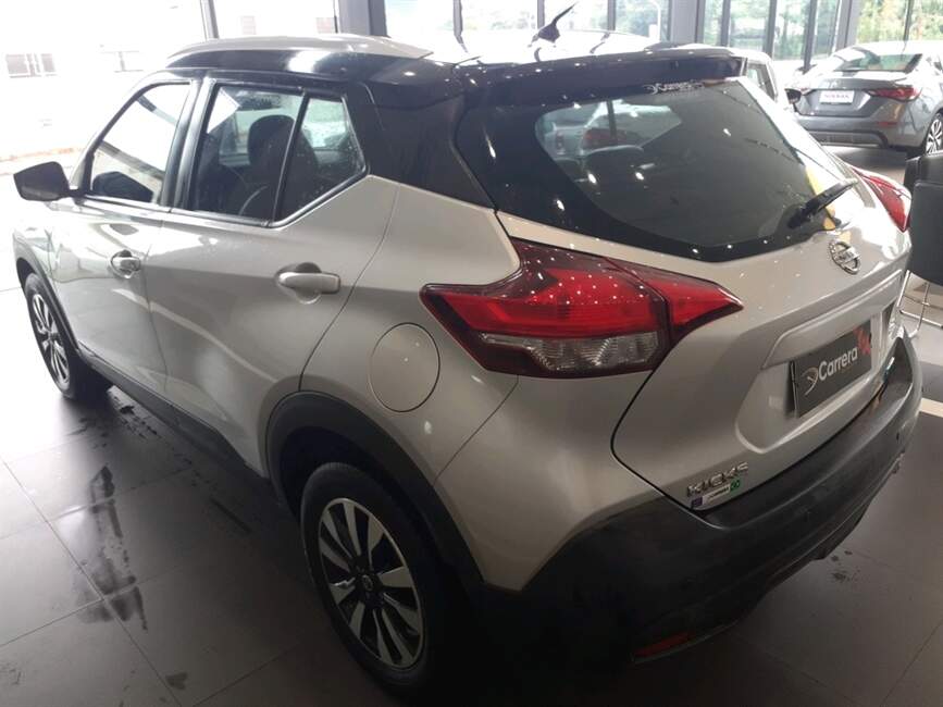 Nissan Kicks 1.6 16V START S 4P XTRONIC