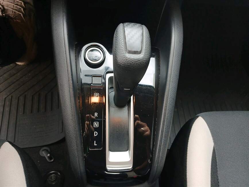 Nissan Versa SENSE 1.6 16V AUTOMATICO