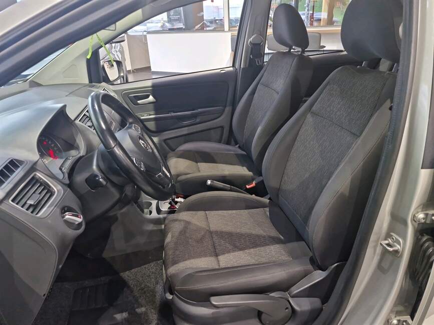 Volkswagen Fox 1.6 MI 8V 4P AUTOMATIZADO