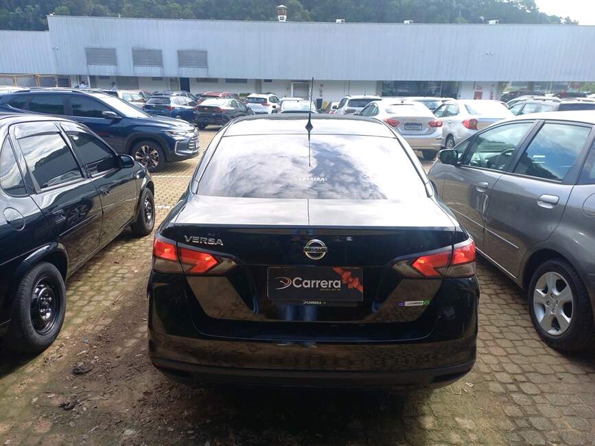 Nissan Versa 1.6 16V ADVANCE XTRONIC