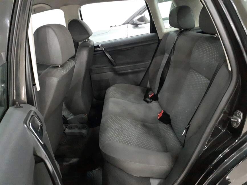 Volkswagen Polo 1.6 MI 8V 4P MANUAL