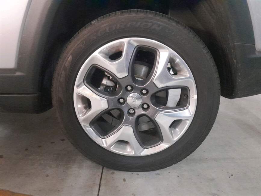 Jeep Compass 2.0 16V LONGITUDE AUTOMÁTICO