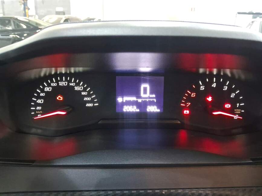 Peugeot 208 1.0 FIREFLY STYLE MANUAL