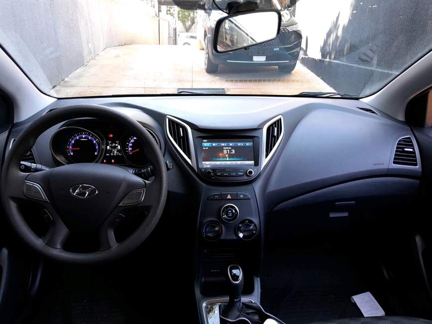 Hyundai HB20 1.6 COMFORT PLUS 16V 4P AUTOMATICO