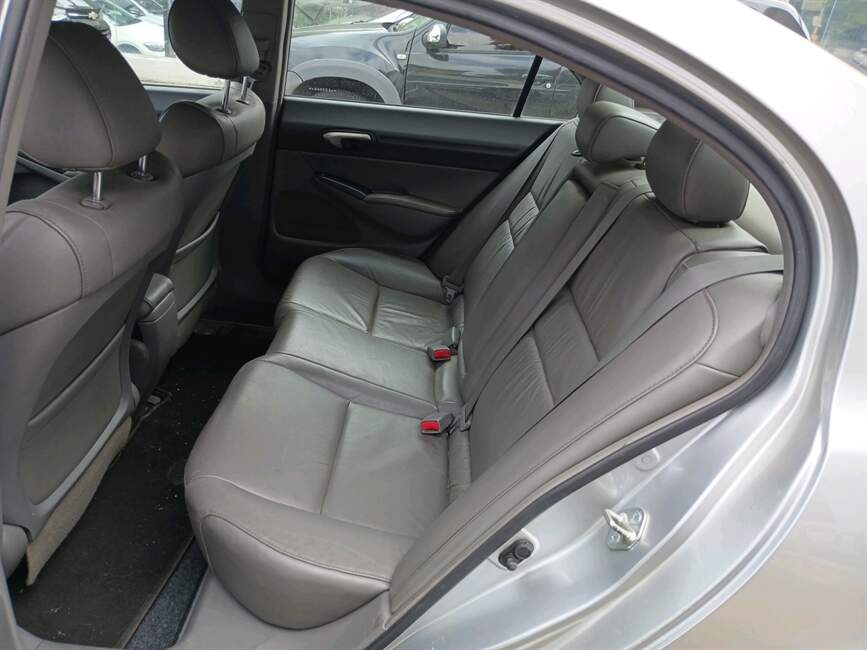 Honda Civic 1.8 LXS 16V 4P AUTOMATICO