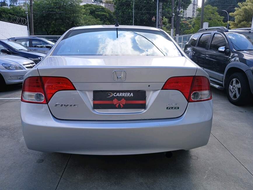 Honda Civic 1.8 LXS 16V 4P AUTOMATICO