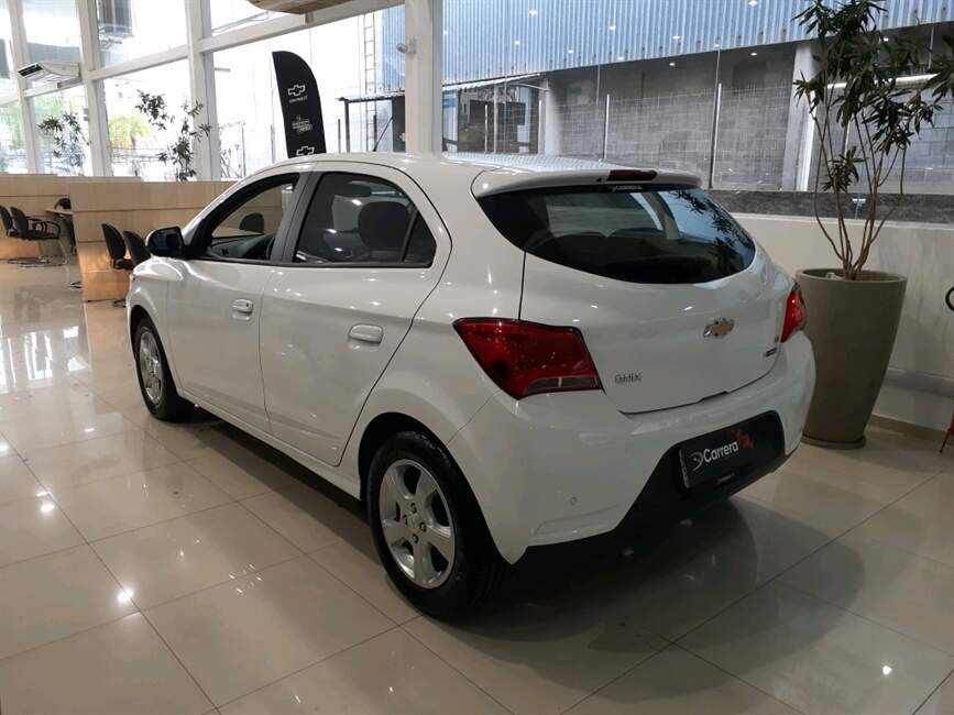 Chevrolet Onix 1.4 MPFI LT 8V 4P MANUAL