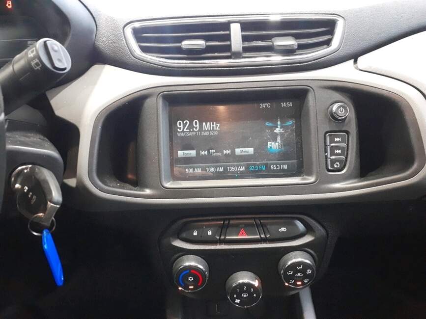 Chevrolet Onix 1.4 MPFI LT 8V 4P MANUAL