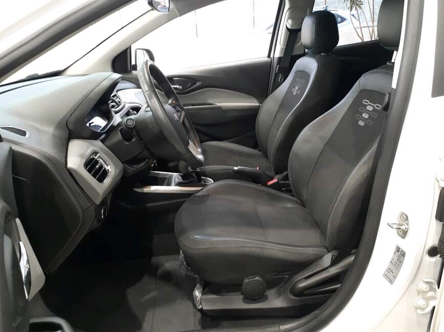 Chevrolet Onix 1.4 MPFI LT 8V 4P MANUAL
