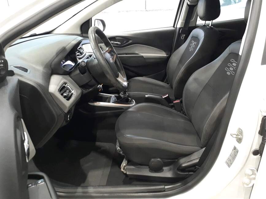 Chevrolet Onix 1.4 MPFI LT 8V 4P MANUAL