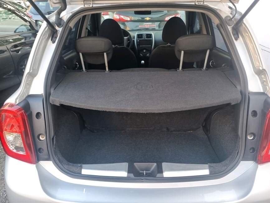 Nissan March 1.6 SV 16V START 4P MANUAL