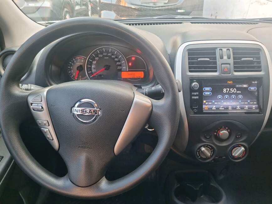 Nissan March 1.6 SV 16V START 4P MANUAL